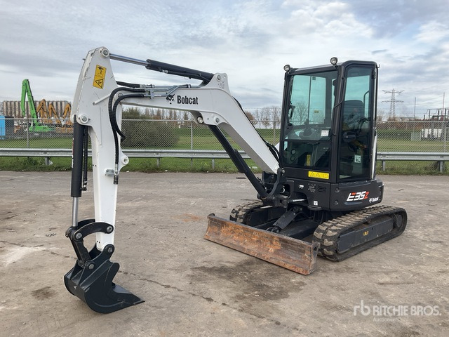 2024 Bobcat E35Z Minigraafmachine: <6,6t - Mini pelle: photos 2 2024 Bobcat E35Z Minigraafmachine: <6,6t - Mini pelle: photos 2
