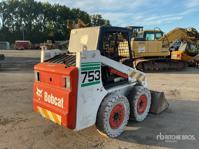 Bobcat 753 Skid Steer Loader - Mini chargeuse: photos 4 Bobcat 753 Skid Steer Loader - Mini chargeuse: photos 4