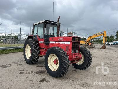 INTERNATIONAL HARVESTER 1255A - Tracteur agricole: photos 4 INTERNATIONAL HARVESTER 1255A - Tracteur agricole: photos 4