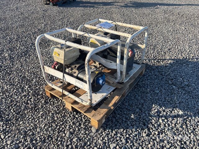 Sdmo R6 Generator Set - Groupe électrogène: photos 1 Sdmo R6 Generator Set - Groupe électrogène: photos 1