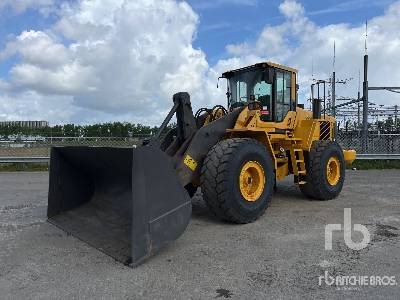 VOLVO L180F - Chargeuse sur pneus: photos 1 VOLVO L180F - Chargeuse sur pneus: photos 1