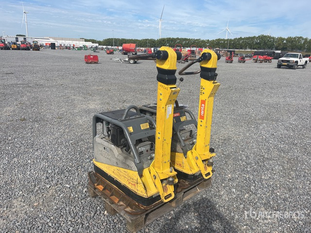Wacker DPU4545 Vibratory Plate Compactor - Plaque vibrante: photos 4 Wacker DPU4545 Vibratory Plate Compactor - Plaque vibrante: photos 4