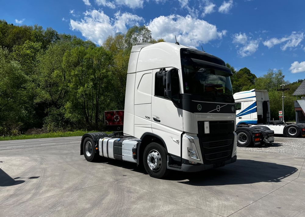 Volvo FH 500 // Silnik Euro 6 nie Isave // Parkclima // XL // Radary // Duże zbiorniki // Gwarancja // - Tracteur routier: photos 4 Volvo FH 500 // Silnik Euro 6 nie Isave // Parkclima // XL // Radary // Duże zbiorniki // Gwarancja // - Tracteur routier: photos 4