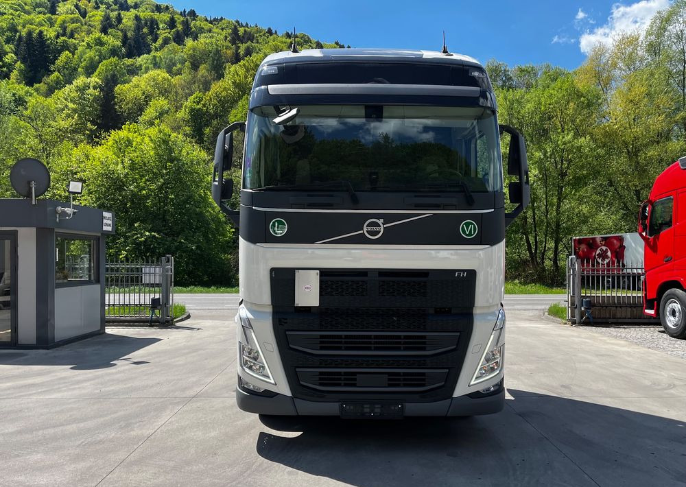Volvo FH 500 // Silnik Euro 6 nie Isave // Parkclima // XL // Radary // Duże zbiorniki // Gwarancja // - Tracteur routier: photos 3 Volvo FH 500 // Silnik Euro 6 nie Isave // Parkclima // XL // Radary // Duże zbiorniki // Gwarancja // - Tracteur routier: photos 3