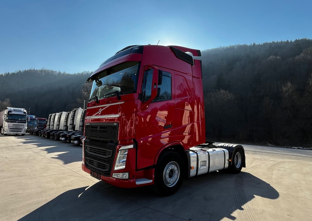 Volvo FH // Standard // 2018 // Duże zbiorniki // Klima postojowa // Radary // Idealny ! - Tracteur routier: photos 1 Volvo FH // Standard // 2018 // Duże zbiorniki // Klima postojowa // Radary // Idealny ! - Tracteur routier: photos 1
