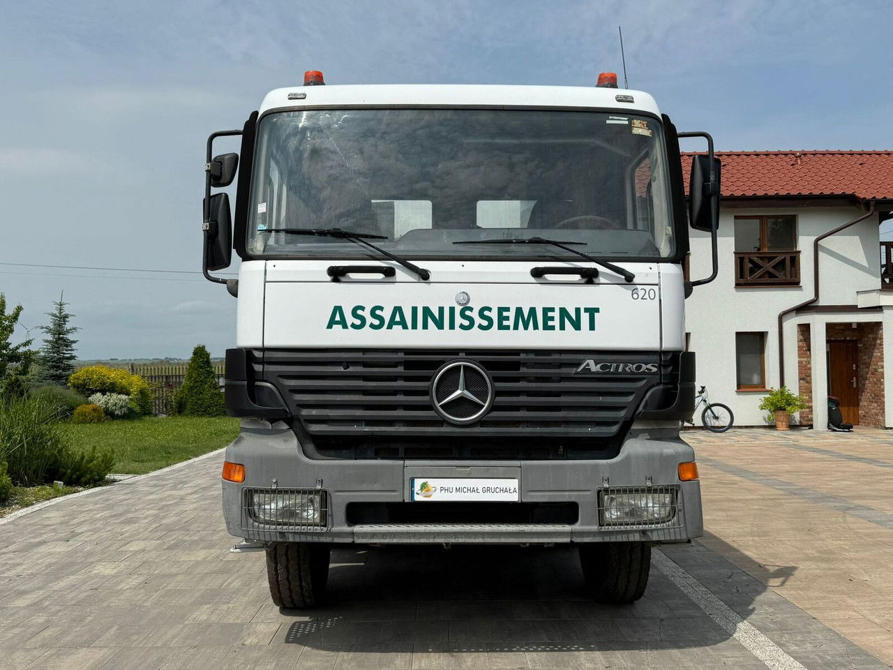 Mercedes-Benz Actros 4140 8x4 Wóz Asenizacyjny Beczkowóz 16500 Litrów - Camion hydrocureur: photos 2 Mercedes-Benz Actros 4140 8x4 Wóz Asenizacyjny Beczkowóz 16500 Litrów - Camion hydrocureur: photos 2