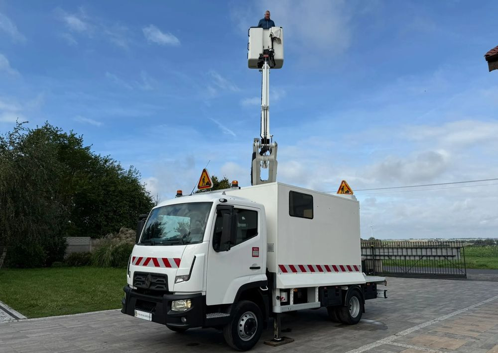 Renault D - Camion avec nacelle: photos 3 Renault D - Camion avec nacelle: photos 3