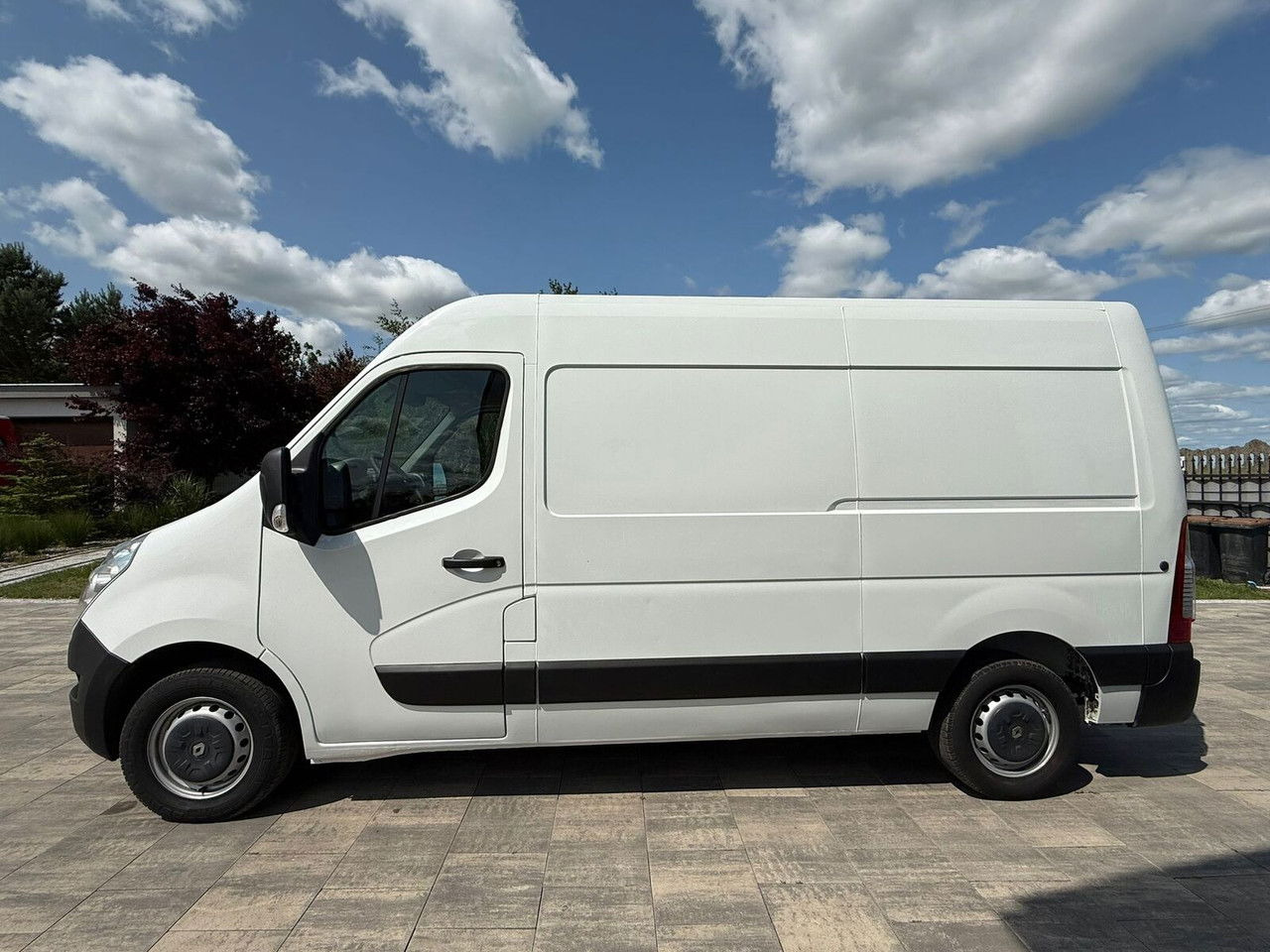 Renault Master 2.3 Blaszak Klimatyzacja Hak Kamera cofania - Fourgon utilitaire: photos 5 Renault Master 2.3 Blaszak Klimatyzacja Hak Kamera cofania - Fourgon utilitaire: photos 5