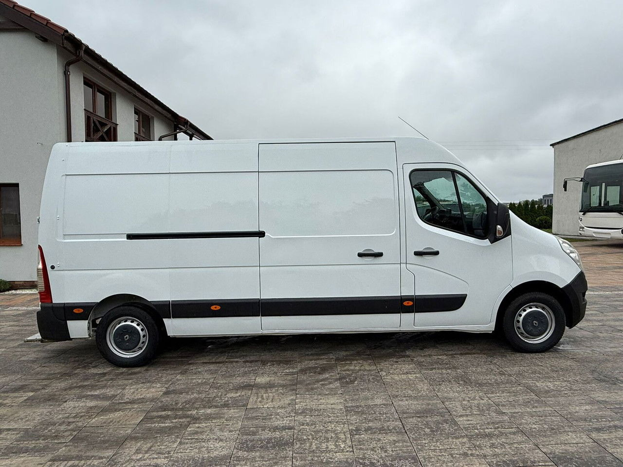 Renault Master 2.3 Blaszak L3H2 Hak 2.5 Kamera cofania - Fourgon utilitaire: photos 4 Renault Master 2.3 Blaszak L3H2 Hak 2.5 Kamera cofania - Fourgon utilitaire: photos 4