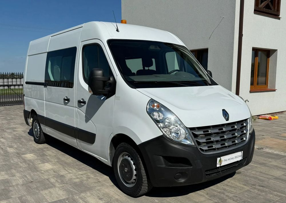 Renault Master - Utilitaire double cabine: photos 1 Renault Master - Utilitaire double cabine: photos 1