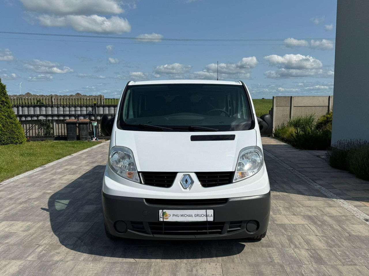 Renault Trafic 2.0 Doka 6 osobowy Klimatyzacja Hak - Fourgonnette: photos 2 Renault Trafic 2.0 Doka 6 osobowy Klimatyzacja Hak - Fourgonnette: photos 2