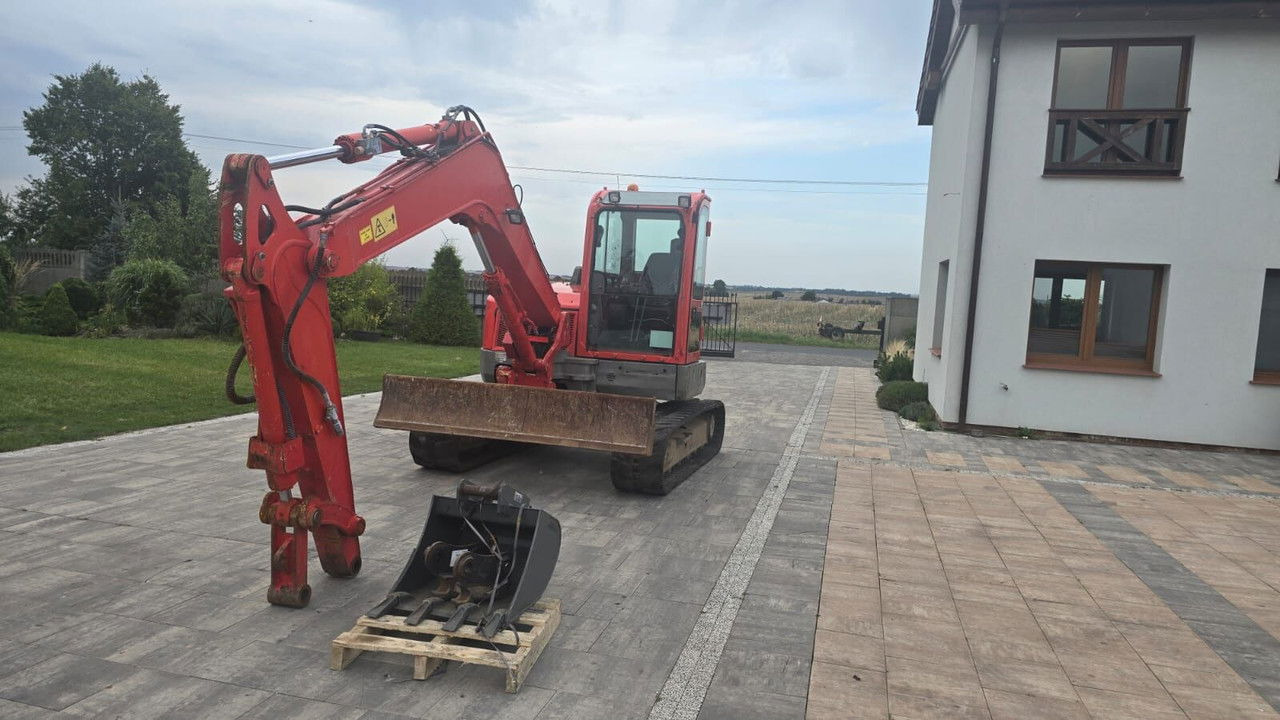 Volvo ECR88D Koparka gąsienicowa 2017 rok Tylko 4702 MOT Ogodzin - Pelle sur chenille: photos 1 Volvo ECR88D Koparka gąsienicowa 2017 rok Tylko 4702 MOT Ogodzin - Pelle sur chenille: photos 1