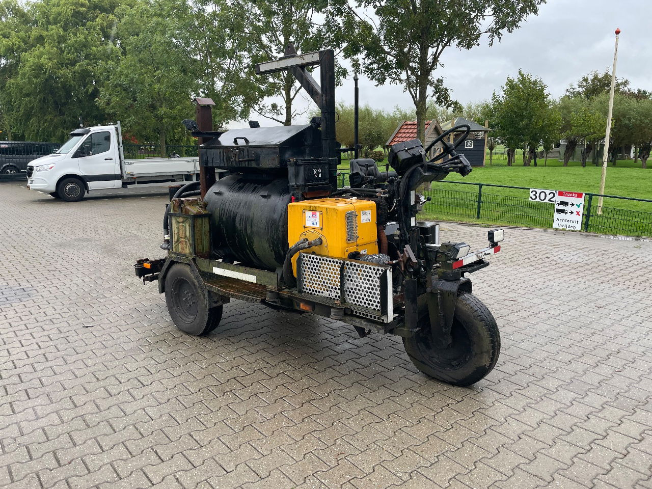Burtec TSH 500 bitumen sprayer - Travaux routiers: photos 5 Burtec TSH 500 bitumen sprayer - Travaux routiers: photos 5