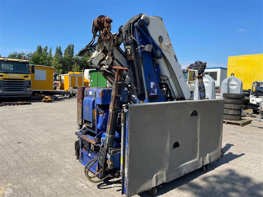 Hiab 288 roller crane with remote - Grue auxiliaire pour Camion: photos 5 Hiab 288 roller crane with remote - Grue auxiliaire pour Camion: photos 5