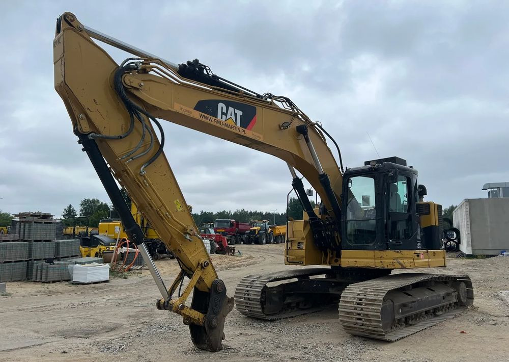 Caterpillar Caterpillar 321 DLCR - Pelle sur chenille: photos 3 Caterpillar Caterpillar 321 DLCR - Pelle sur chenille: photos 3
