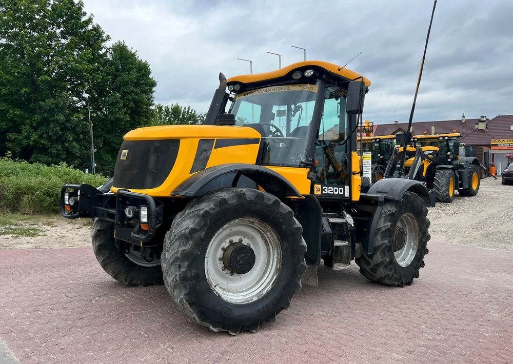 JCB Fastrac 3200 - Tracteur agricole: photos 1 JCB Fastrac 3200 - Tracteur agricole: photos 1