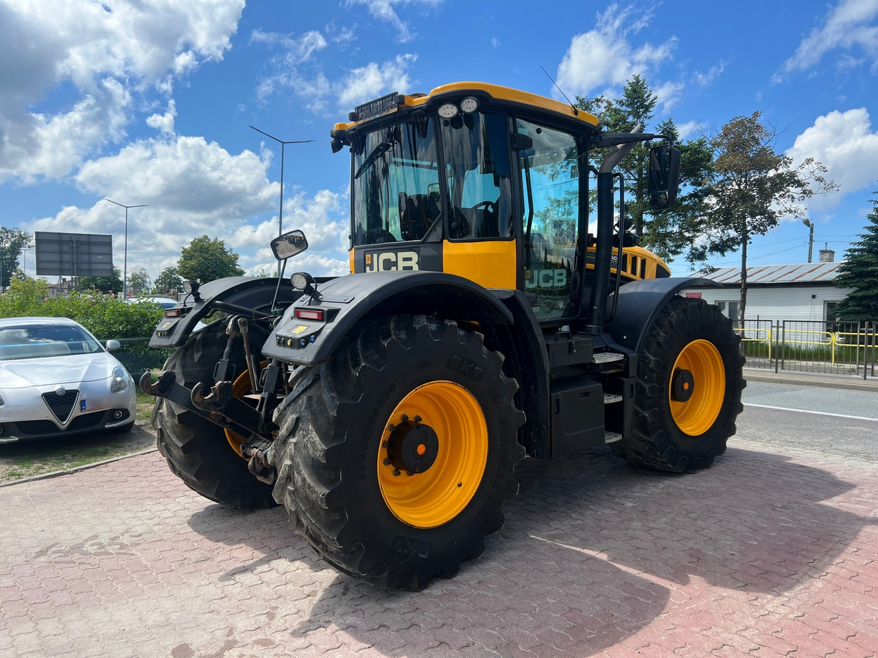 JCB Fastrac 4220 - Tracteur agricole: photos 5 JCB Fastrac 4220 - Tracteur agricole: photos 5