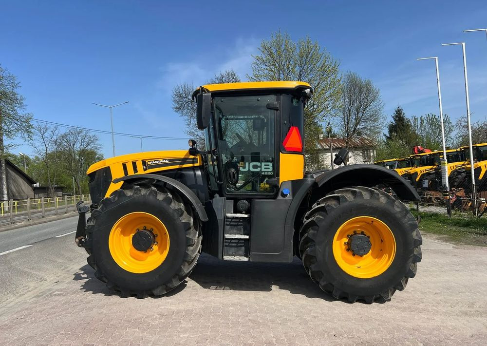 JCB Fastrac 4220 Trimble - Tracteur agricole: photos 2 JCB Fastrac 4220 Trimble - Tracteur agricole: photos 2