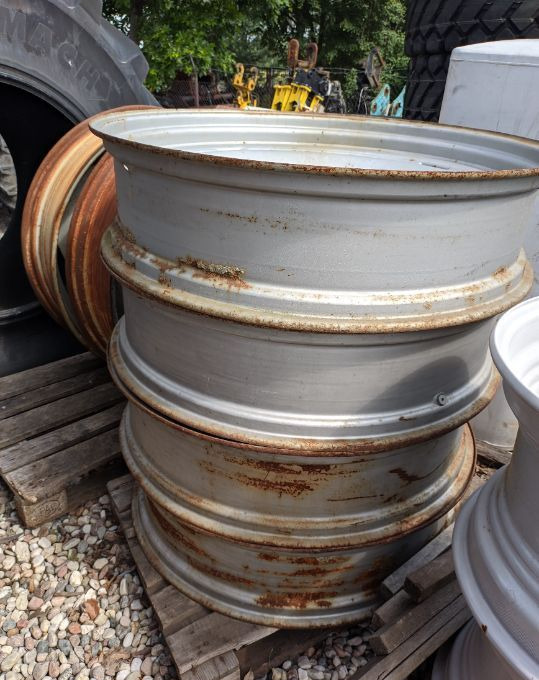 Koła wąskie do międzyrzędzi, 36 cali, nastawne - Roue complète: photos 4 Koła wąskie do międzyrzędzi, 36 cali, nastawne - Roue complète: photos 4