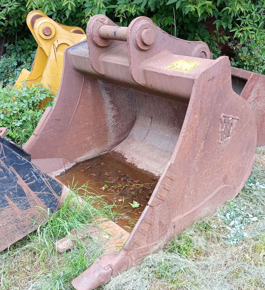 ŁYŻKA KOPIĄCA z zębami JCB 60", 90mm, 30t - Godet pour pelle: photos 1 ŁYŻKA KOPIĄCA z zębami JCB 60", 90mm, 30t - Godet pour pelle: photos 1
