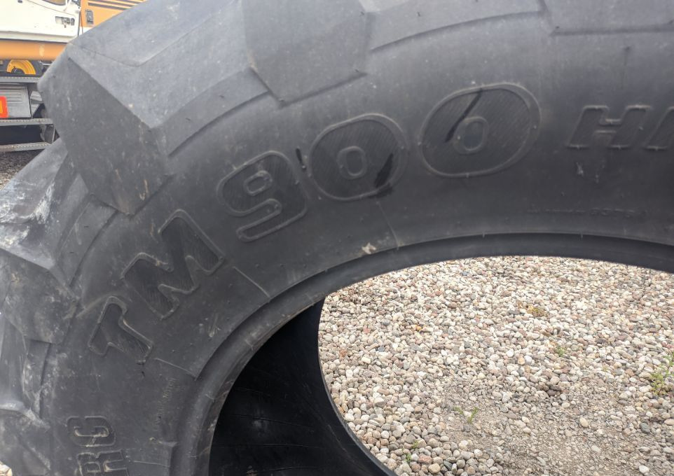 Trelleborg TM900, 710/60 r 34, nowa opona w starej cenie! - Pneu: photos 2 Trelleborg TM900, 710/60 r 34, nowa opona w starej cenie! - Pneu: photos 2