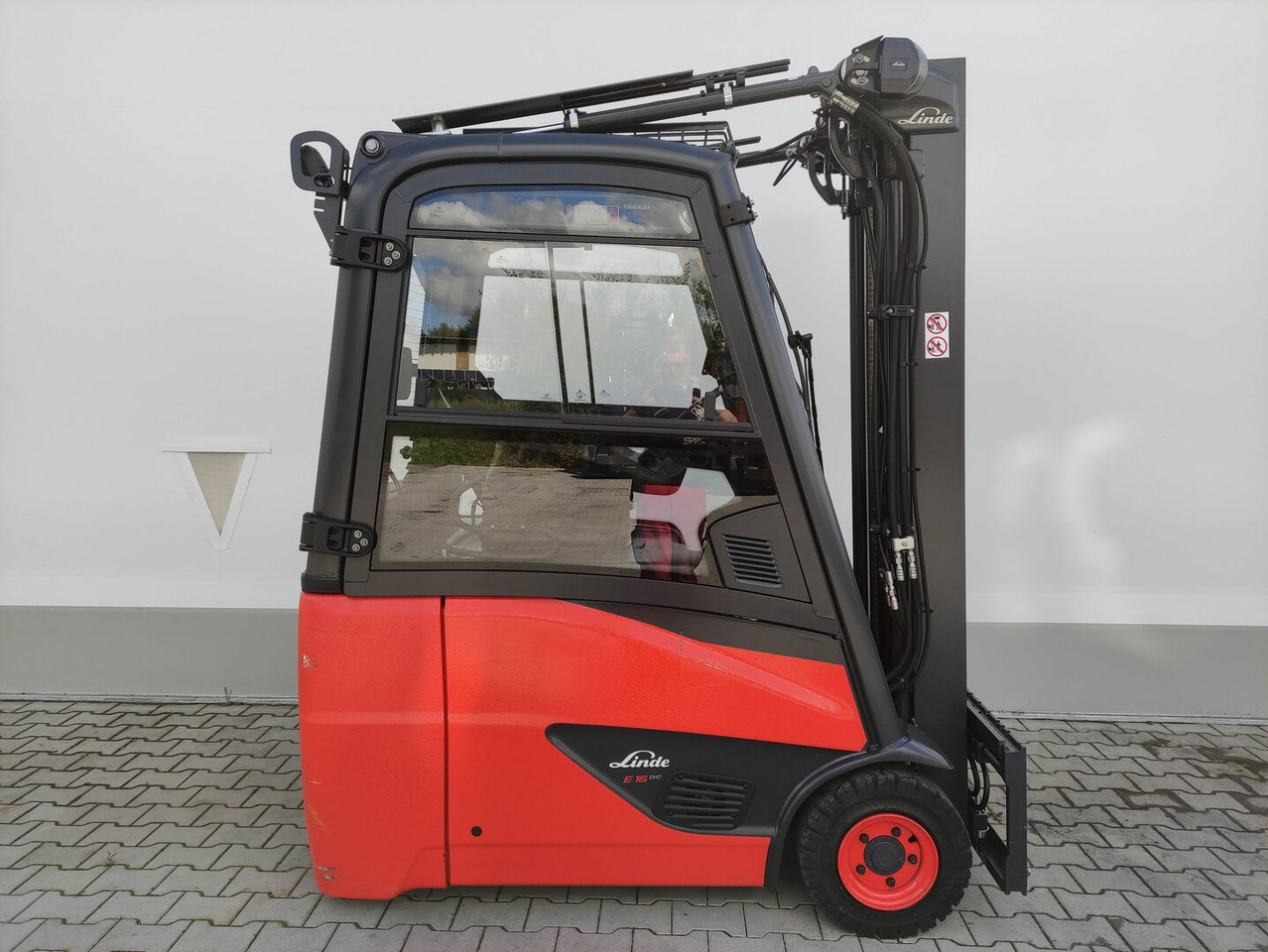 Linde E16H-02-386-EVO - Chariot élévateur électrique: photos 2 Linde E16H-02-386-EVO - Chariot élévateur électrique: photos 2