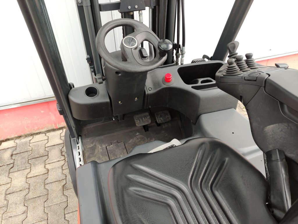 Linde E18-02-386 EVO - Chariot élévateur électrique: photos 5 Linde E18-02-386 EVO - Chariot élévateur électrique: photos 5