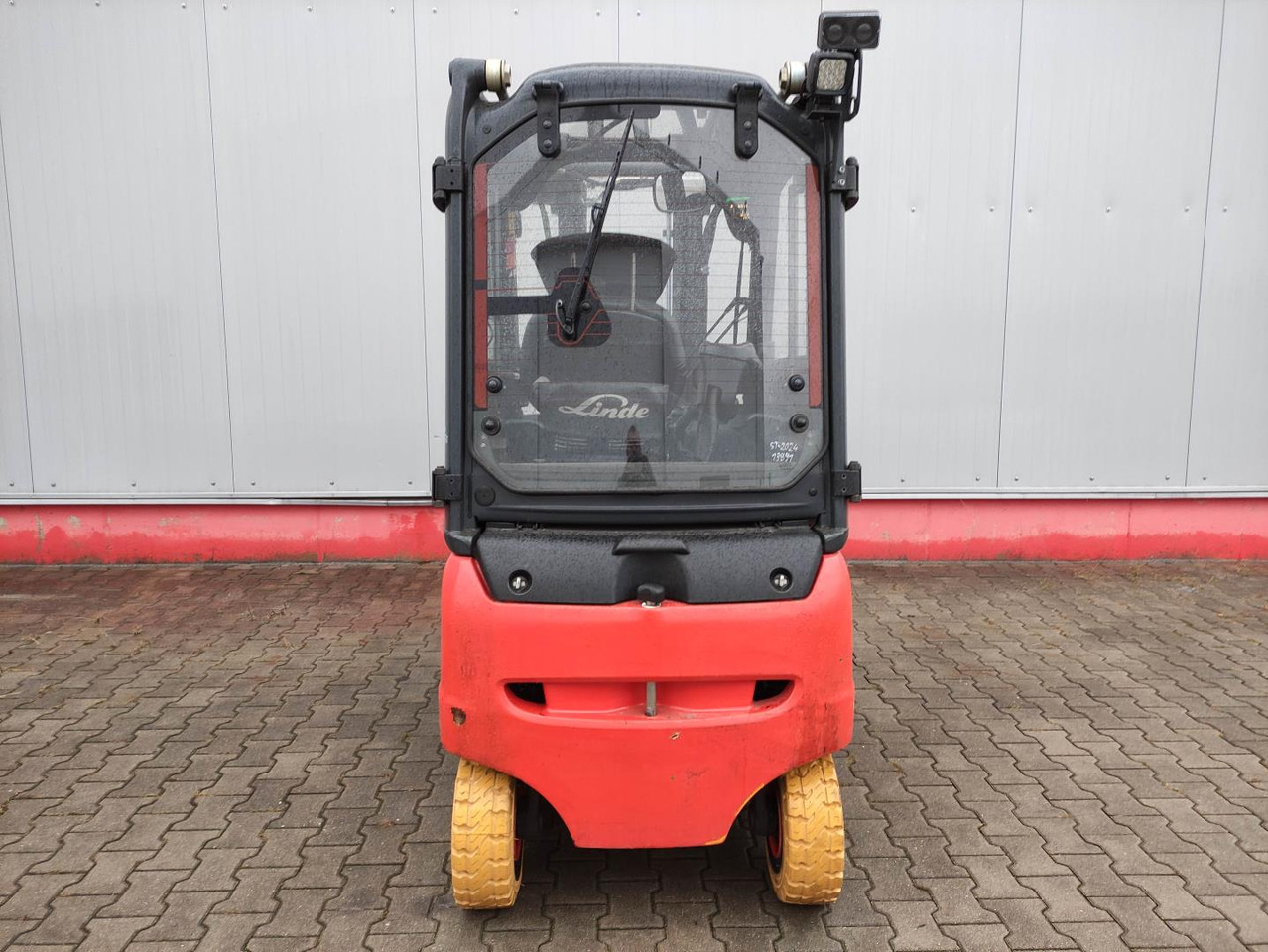 Linde E18PH-EVO - Chariot élévateur électrique: photos 4 Linde E18PH-EVO - Chariot élévateur électrique: photos 4