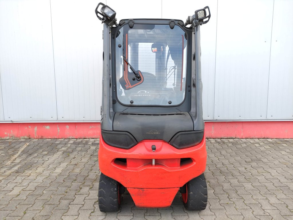 Linde E30L-01-387 - Chariot élévateur électrique: photos 4 Linde E30L-01-387 - Chariot élévateur électrique: photos 4