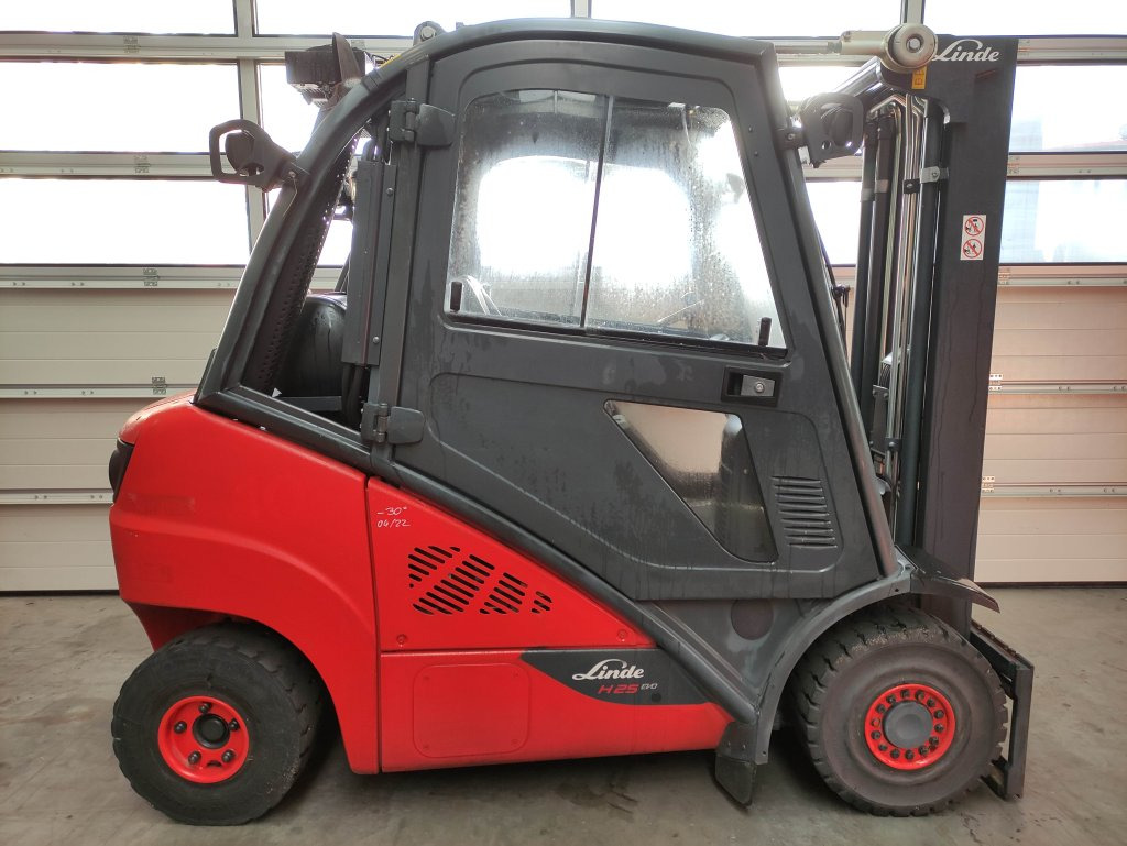 Linde H25T-02-392 EVO - Chariot élévateur: photos 2 Linde H25T-02-392 EVO - Chariot élévateur: photos 2