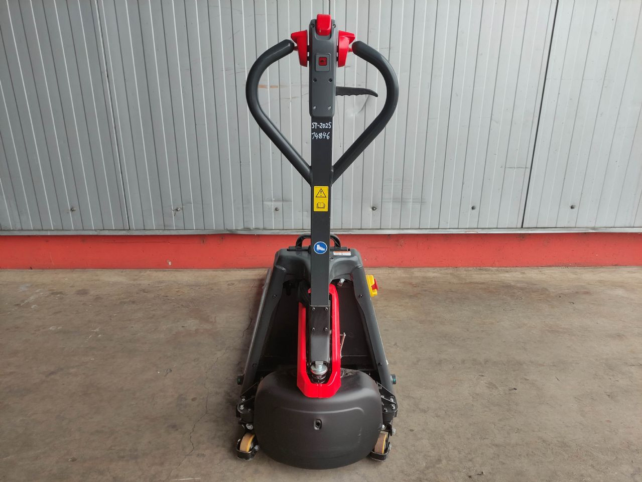 Linde MT15C - Transpalette: photos 4 Linde MT15C - Transpalette: photos 4