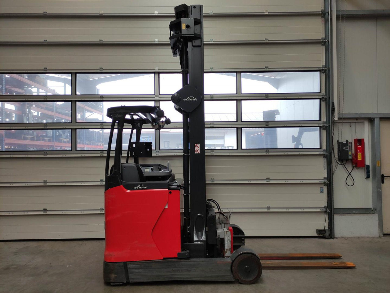 Linde R20-1120 - Chariot à mât rétractable: photos 2 Linde R20-1120 - Chariot à mât rétractable: photos 2