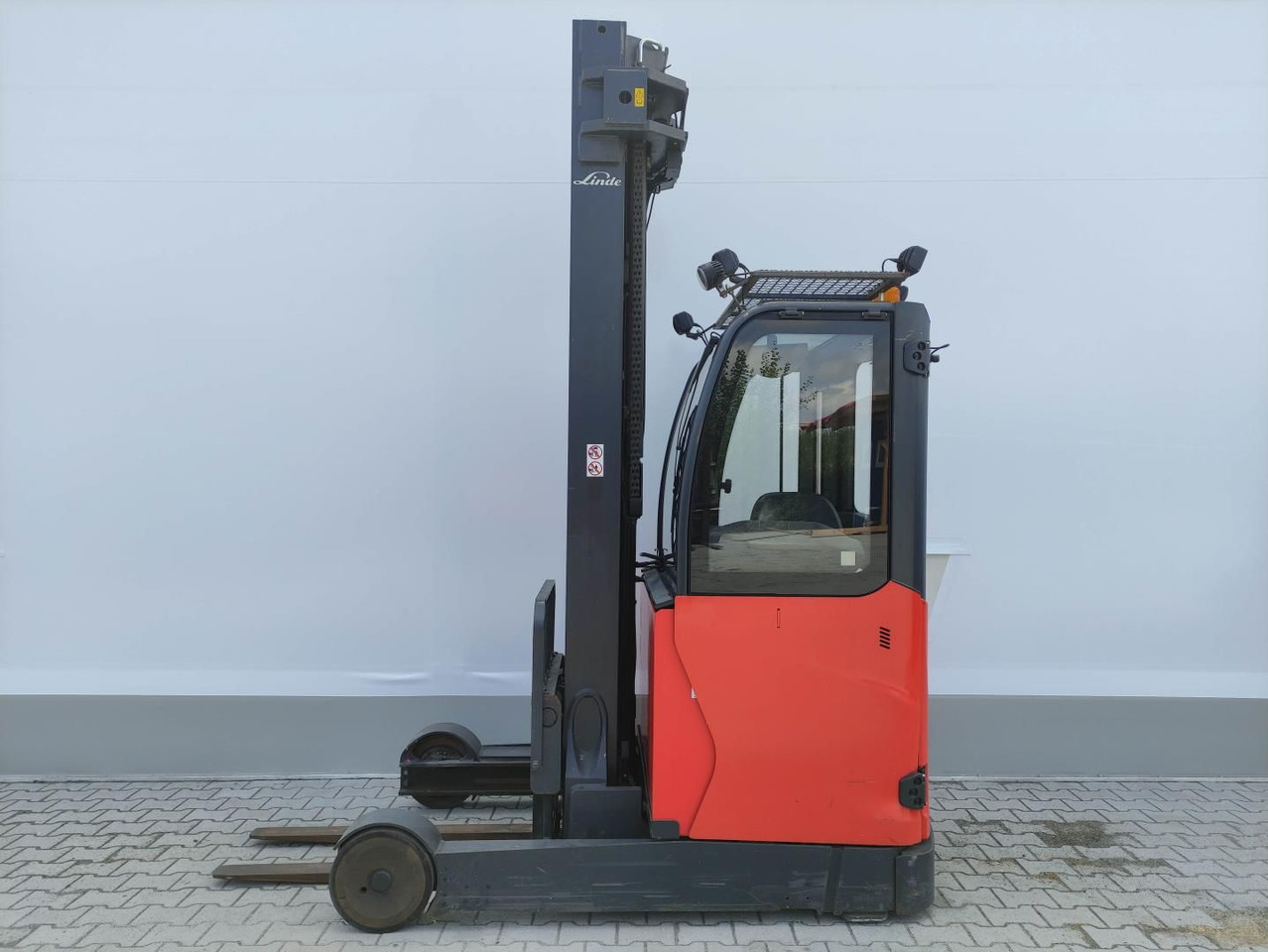 Linde R25-01-112 - Chariot à mât rétractable: photos 1 Linde R25-01-112 - Chariot à mât rétractable: photos 1