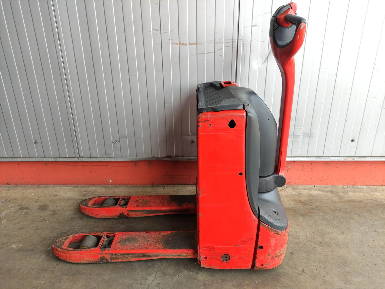 Linde T16-1152 - Transpalette: photos 1 Linde T16-1152 - Transpalette: photos 1