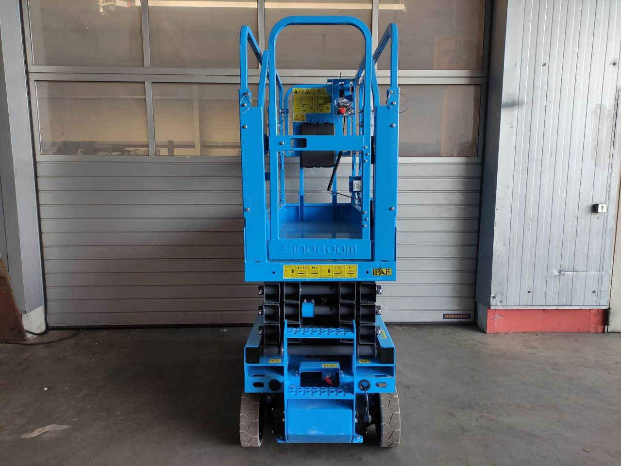 Sinoboom 1932ME/GTJZ0608ME *NEU* - Nacelle ciseaux: photos 4 Sinoboom 1932ME/GTJZ0608ME *NEU* - Nacelle ciseaux: photos 4