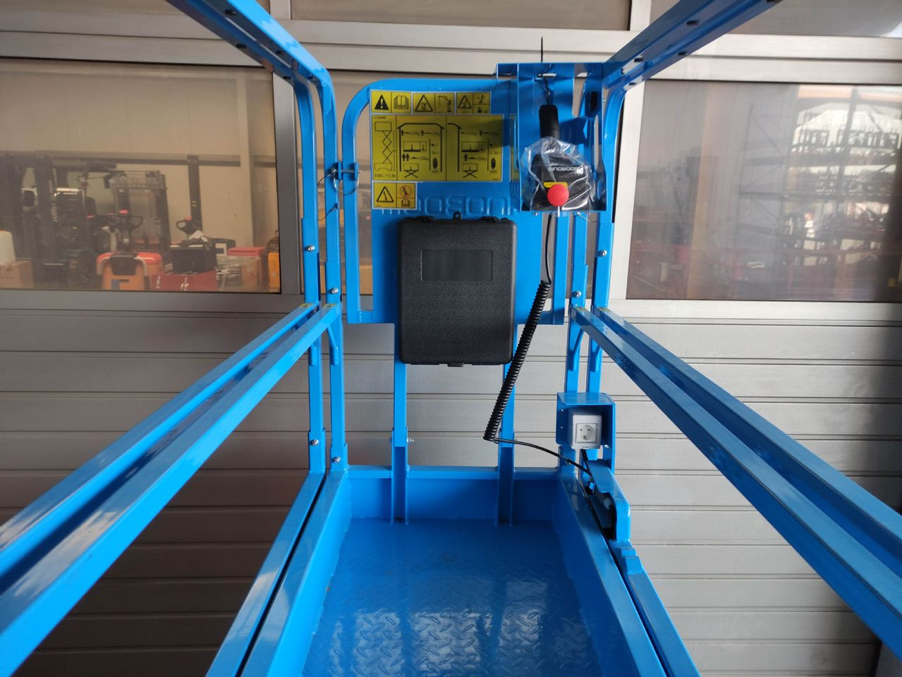 Sinoboom 1932ME/GTJZ0608ME *NEU* - Nacelle ciseaux: photos 5 Sinoboom 1932ME/GTJZ0608ME *NEU* - Nacelle ciseaux: photos 5