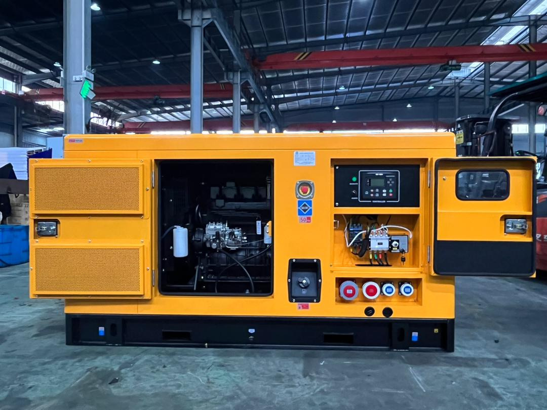 HELVETICA POWER HP100S1A 100KVA / 125 KW Diesel Stromgenerator - Groupe électrogène: photos 2 HELVETICA POWER HP100S1A 100KVA / 125 KW Diesel Stromgenerator - Groupe électrogène: photos 2