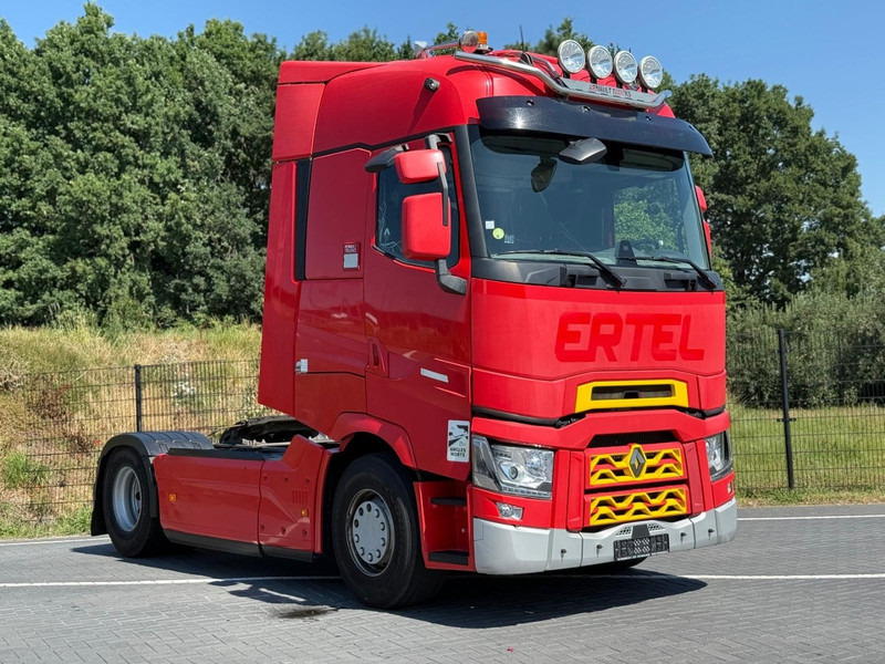 Renault T520 HIGH PARK COOL, FULL SPOILER, STEEL/AIR, 2 TANKS, 2 BEDS, FRIGO - Tracteur routier: photos 1 Renault T520 HIGH PARK COOL, FULL SPOILER, STEEL/AIR, 2 TANKS, 2 BEDS, FRIGO - Tracteur routier: photos 1