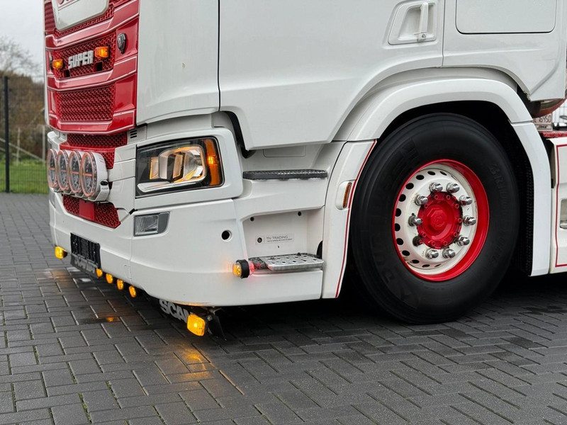 Scania R500 NGS SHOWTRUCK, 2.95WB, HYDRAULIEK, VOLLUCHT, OLD SCHOOL. - Tracteur routier: photos 5 Scania R500 NGS SHOWTRUCK, 2.95WB, HYDRAULIEK, VOLLUCHT, OLD SCHOOL. - Tracteur routier: photos 5