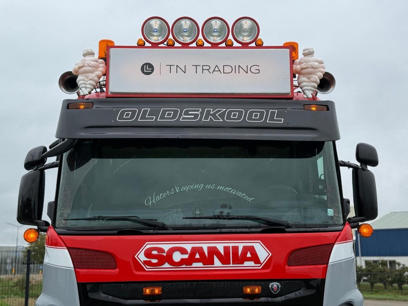 Scania R560 V8 SHOW, TOP, LEREN STOELEN, RETARDER, HANDGESCHAKELD. - Tracteur routier: photos 4 Scania R560 V8 SHOW, TOP, LEREN STOELEN, RETARDER, HANDGESCHAKELD. - Tracteur routier: photos 4