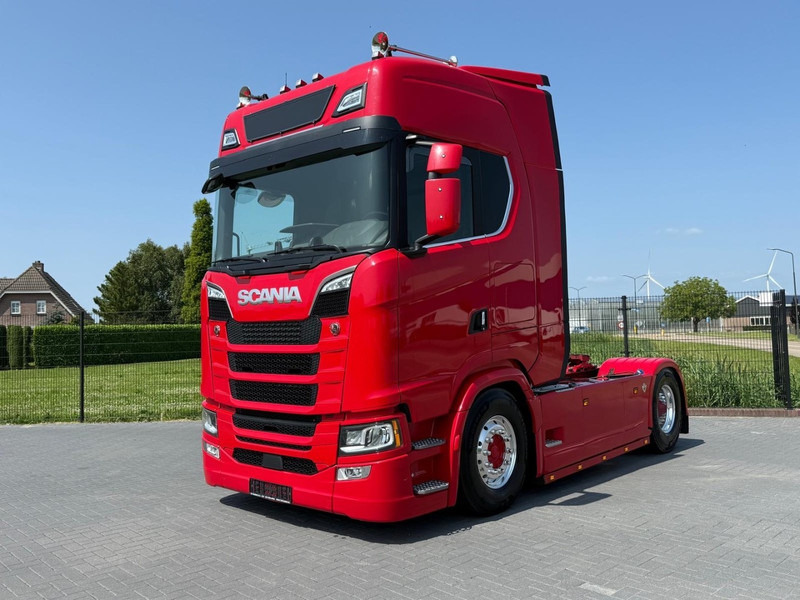 Scania S590 V8 NGS FULL AIR, ALCOA, LEATHER, HYDRAULIC, LIKE NEW. - Tracteur routier: photos 2 Scania S590 V8 NGS FULL AIR, ALCOA, LEATHER, HYDRAULIC, LIKE NEW. - Tracteur routier: photos 2