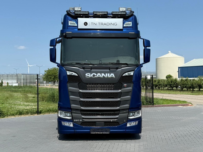 Scania S660 FULL AIR, ALCOA, LEATHER, HYDRAULIC, LIKE NEW. - Tracteur routier: photos 4 Scania S660 FULL AIR, ALCOA, LEATHER, HYDRAULIC, LIKE NEW. - Tracteur routier: photos 4