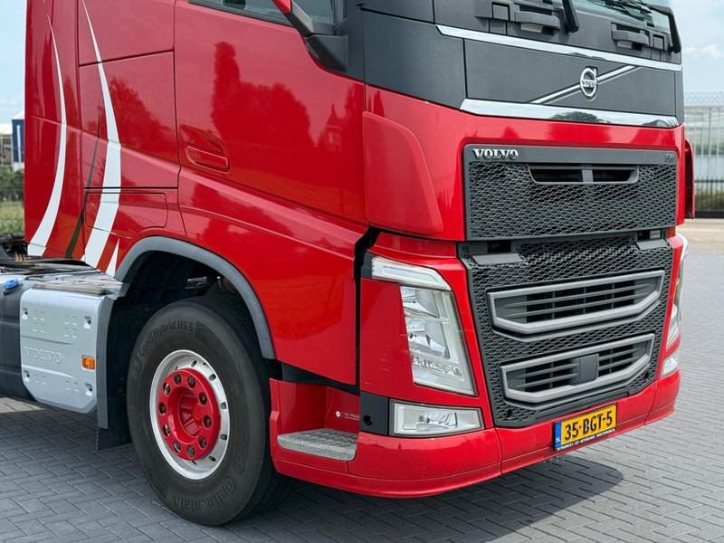 Volvo FH13.420 ADR, SMART TACHO 2, NL TRUCK, ALCOA, STEEL/AIR, PERFECT CONDITION, 2X TANK. - Tracteur routier: photos 3 Volvo FH13.420 ADR, SMART TACHO 2, NL TRUCK, ALCOA, STEEL/AIR, PERFECT CONDITION, 2X TANK. - Tracteur routier: photos 3