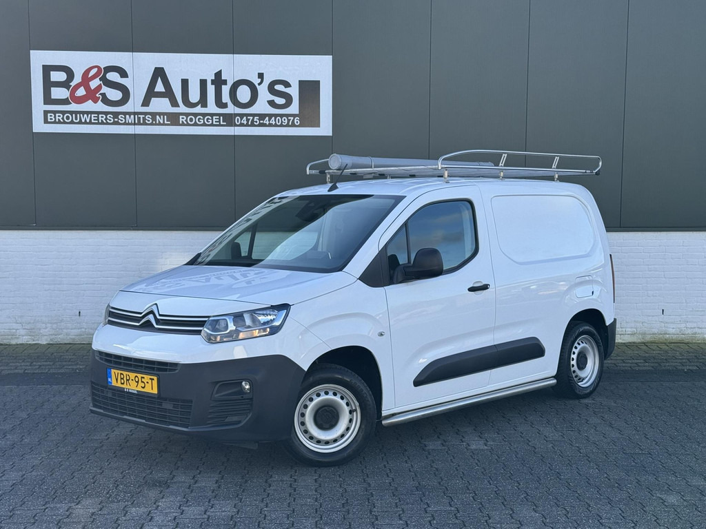 Citroën Berlingo-1.6 BlueHDI Club Airco Cruise Carplay Trekhaak Imperiaal Pdc - Fourgonnette: photos 1 Citroën Berlingo-1.6 BlueHDI Club Airco Cruise Carplay Trekhaak Imperiaal Pdc - Fourgonnette: photos 1