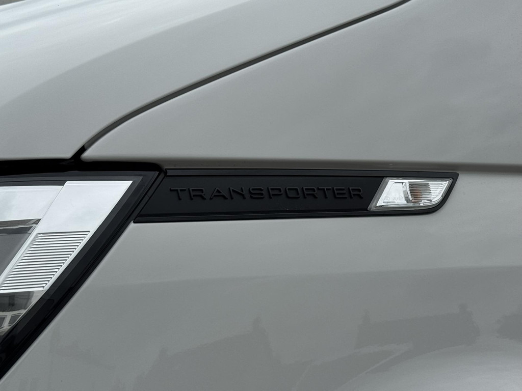 Volkswagen Transporter-2.0 TDI L2H1 Navigatie Trekhaak Carplay Cruise Airco Lat om lat 4 Seizoenen banden - Fourgon utilitaire: photos 5 Volkswagen Transporter-2.0 TDI L2H1 Navigatie Trekhaak Carplay Cruise Airco Lat om lat 4 Seizoenen banden - Fourgon utilitaire: photos 5