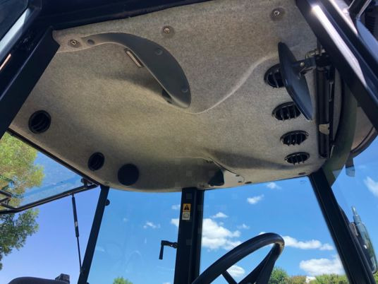 New Holland TD80D - Tracteur agricole: photos 4 New Holland TD80D - Tracteur agricole: photos 4