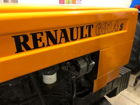 Renault 681-4S Tracteur - Tracteur agricole: photos 3 Renault 681-4S Tracteur - Tracteur agricole: photos 3