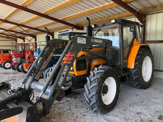 Renault CERES 95 X TRACTEUR + CHARGEUR MX80 - Tracteur agricole: photos 2 Renault CERES 95 X TRACTEUR + CHARGEUR MX80 - Tracteur agricole: photos 2