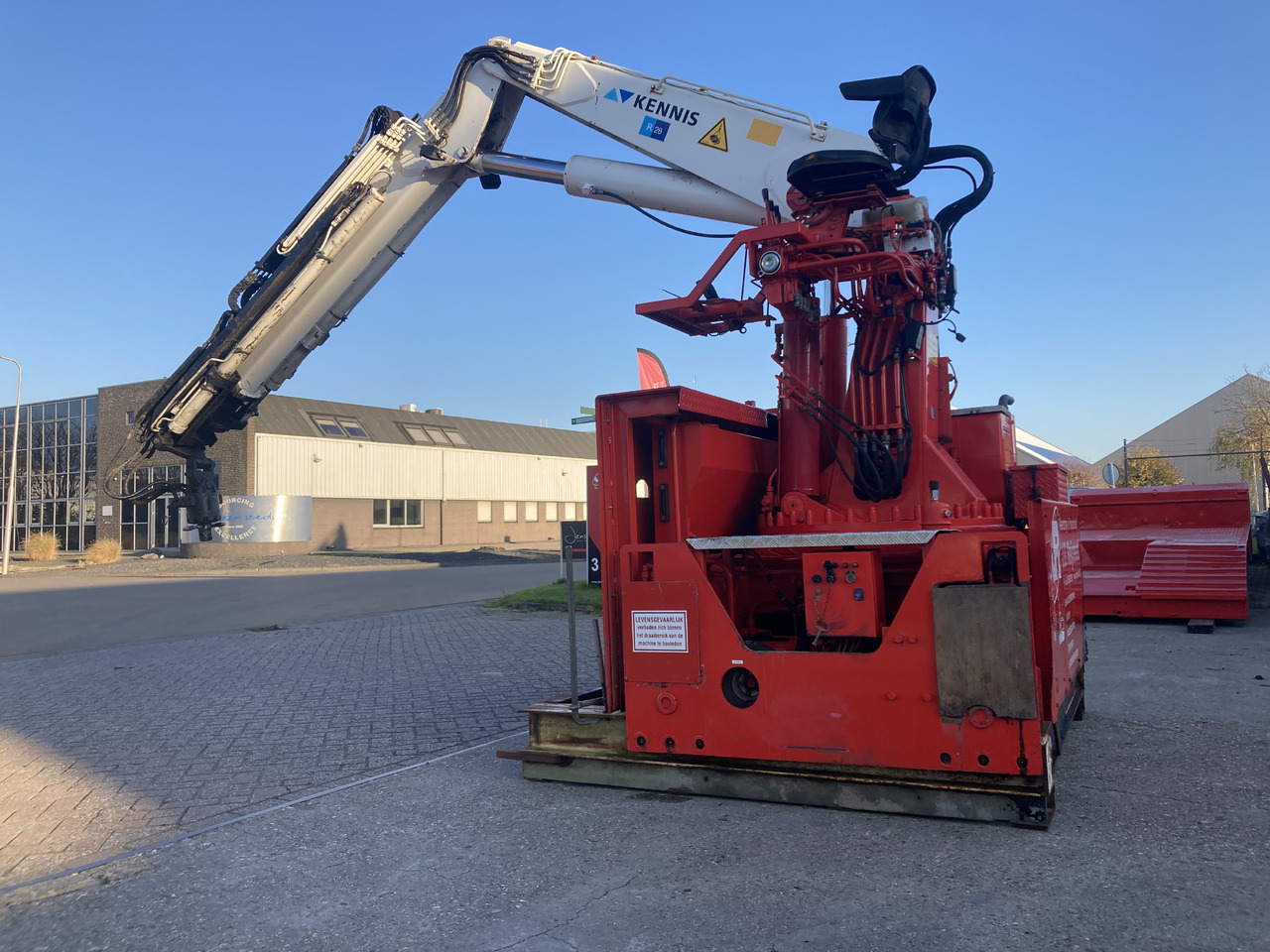 KENNIS R28 - Grue auxiliaire pour Camion: photos 3 KENNIS R28 - Grue auxiliaire pour Camion: photos 3