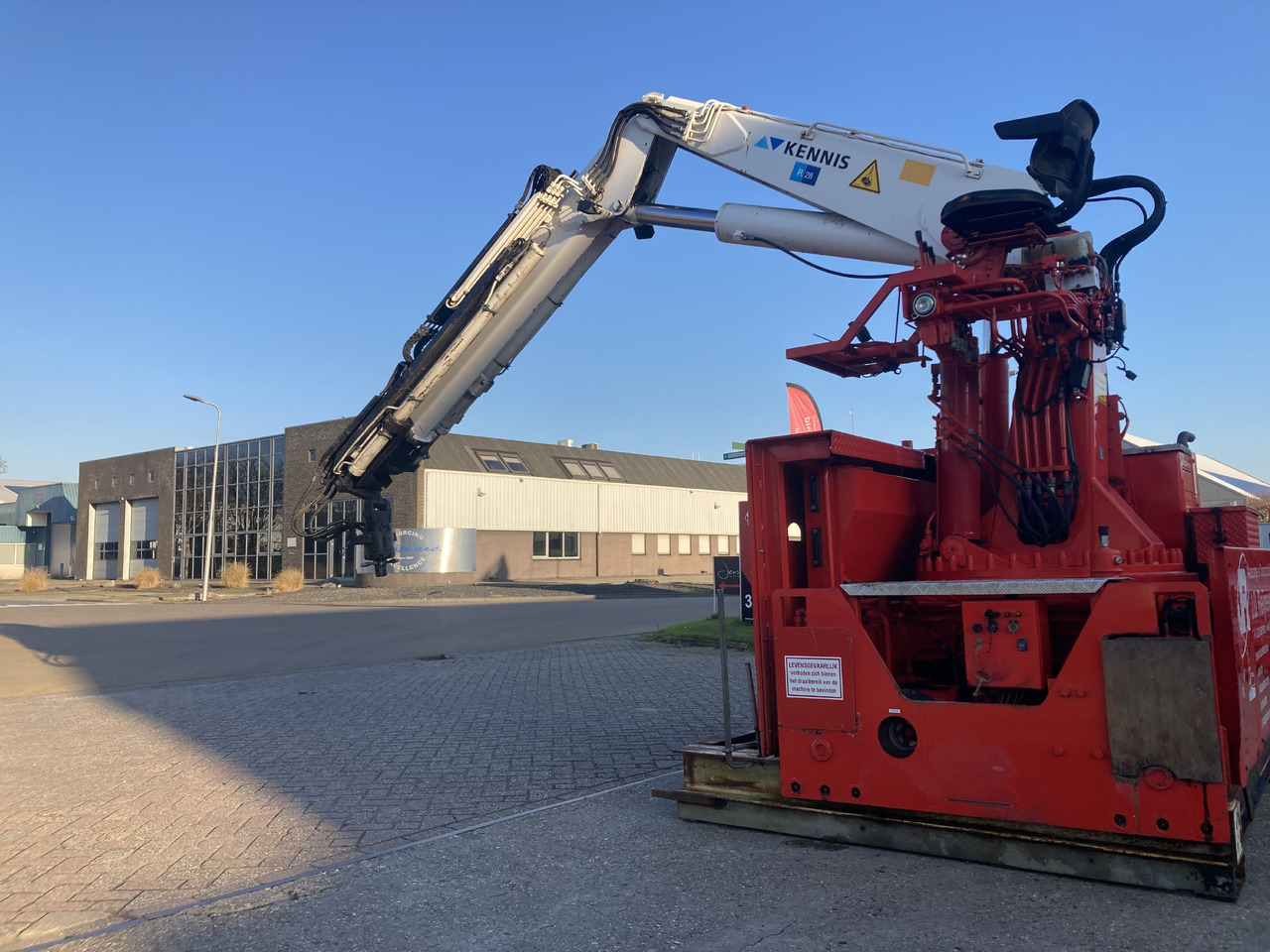KENNIS R28 - Grue auxiliaire pour Camion: photos 2 KENNIS R28 - Grue auxiliaire pour Camion: photos 2